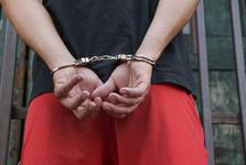 Zloděj se vrátil do podniku v Kuřimi, který nedávno vykradl. Číhali tam na něj policisté