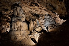 Děti z dětských domovů v Jihomoravském kraji mají nově vstup do zpřístupněných jeskyní zdarma